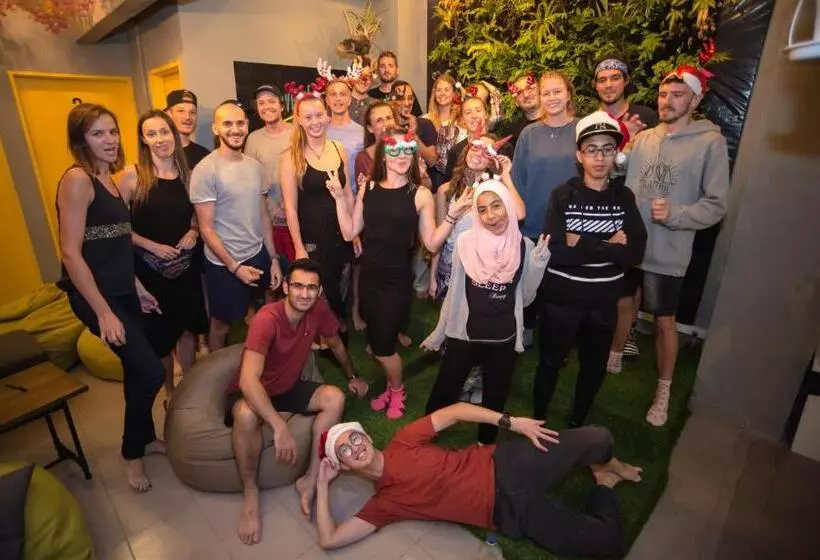 カプセルホテル Traveller Bunker Hostel