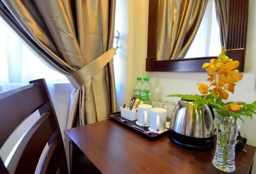 ホテル Kooler Inn