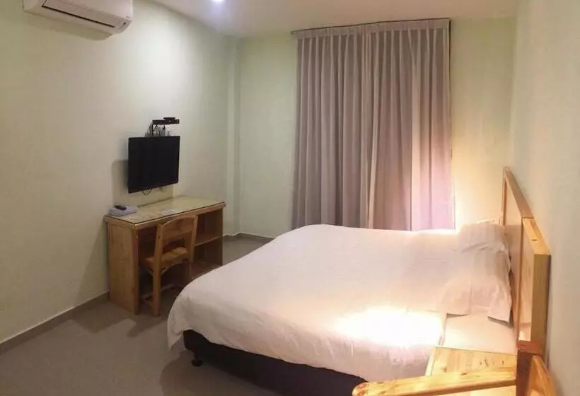 Hotelli Semerah Garden