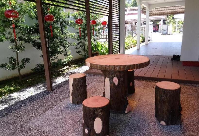 پانسیون 758 Residence