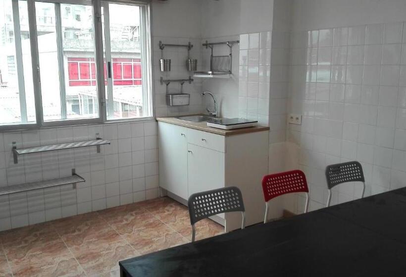 펜션 Albergue Lalin Centro