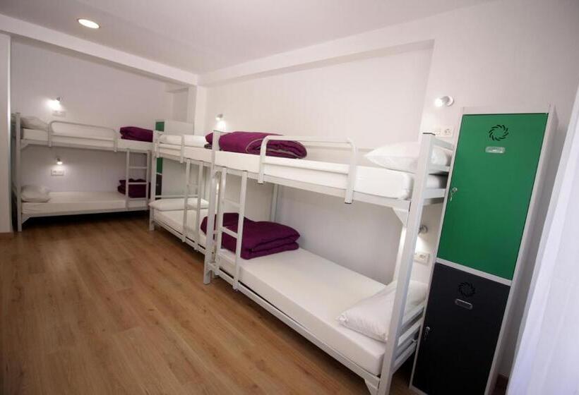 펜션 Albergue Lalin Centro