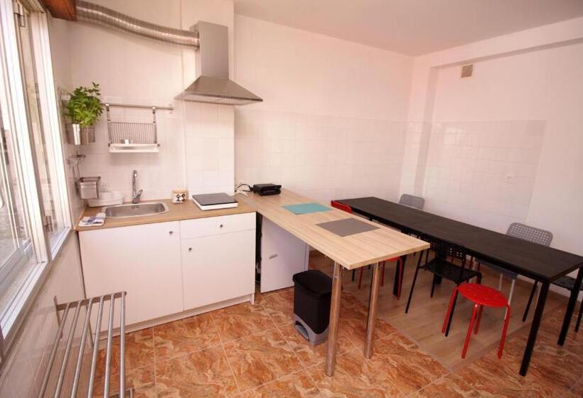 펜션 Albergue Lalin Centro