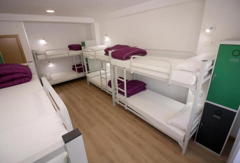 펜션 Albergue Lalin Centro