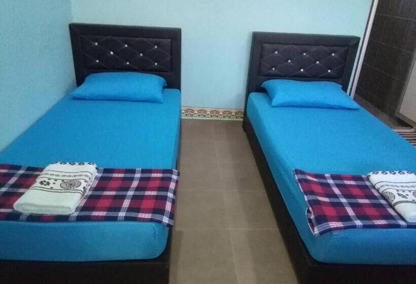 פנסיון Canopy Inn