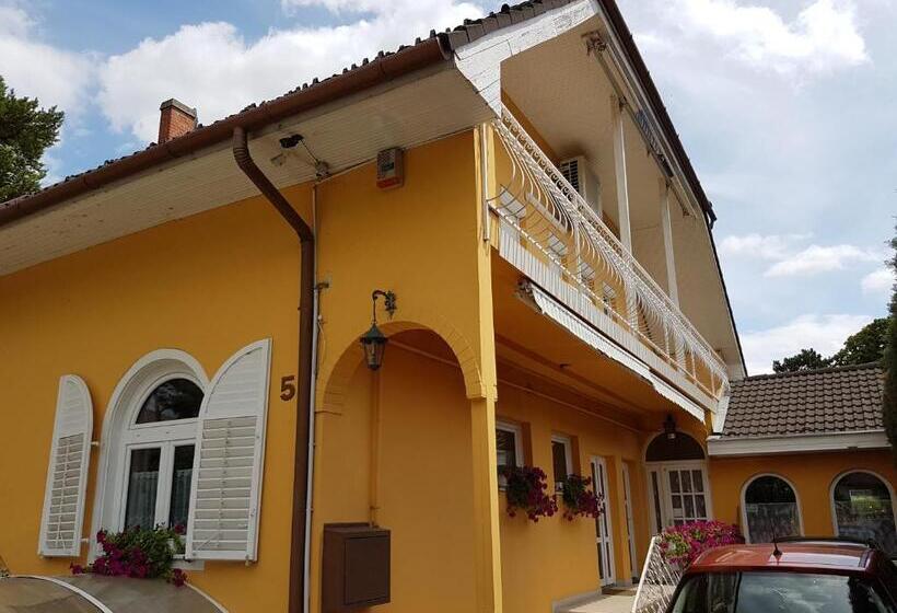 膳宿费 Ilona Vendégház