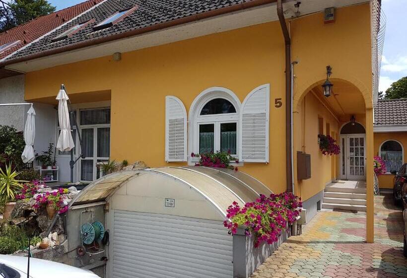 膳宿费 Ilona Vendégház