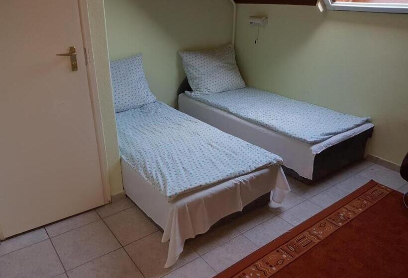 膳宿费 Ilona Vendégház