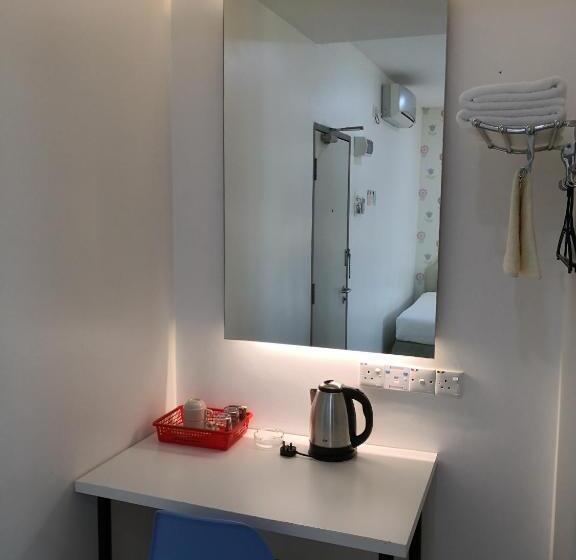 پانسیون Summer Green Lodge