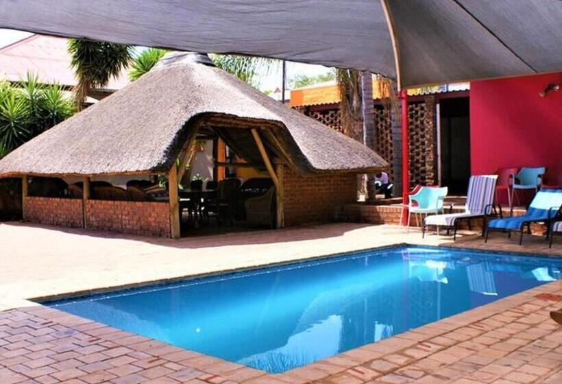 Pension Tshinakie Guesthouse Pretoria