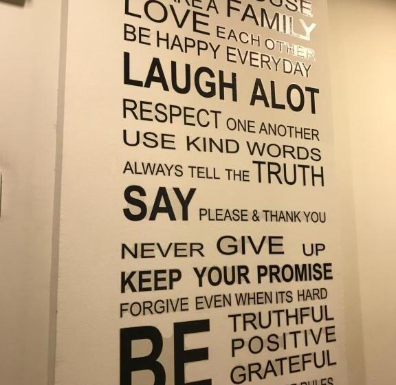 אתר נופש Gold Coast Morib Mickey House