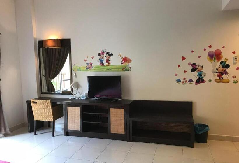 אתר נופש Gold Coast Morib Mickey House