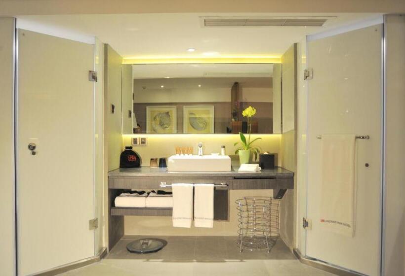 重庆江北观音桥高悦酒店地铁站店