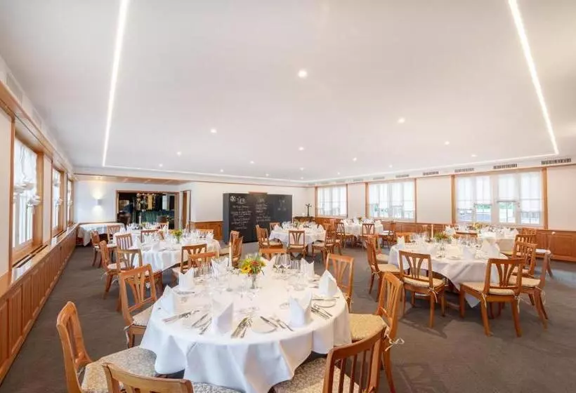 ユースホステル Landgasthof Wartegg