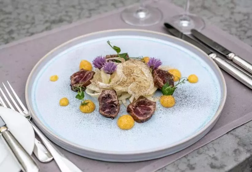 ユースホステル Landgasthof Wartegg