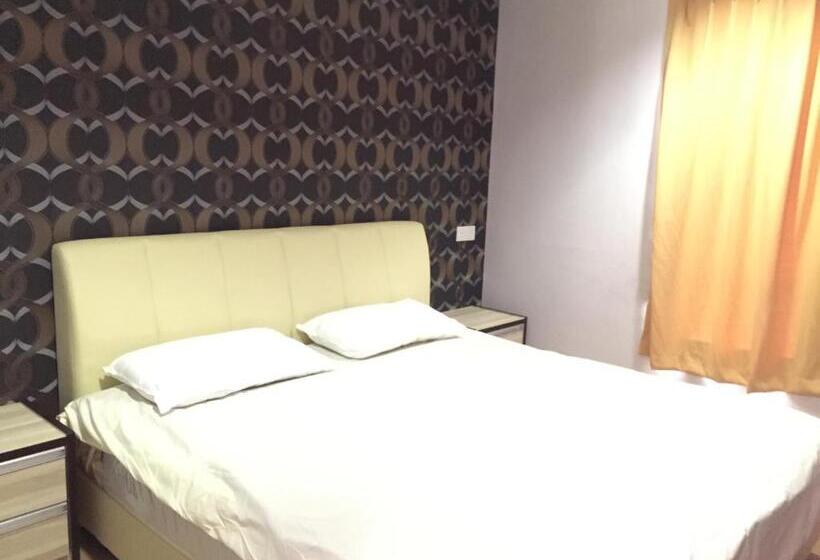 Hostel Tas Sakura Budget