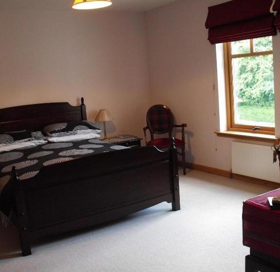 تختخواب و صبحانه Arisaig Guest House