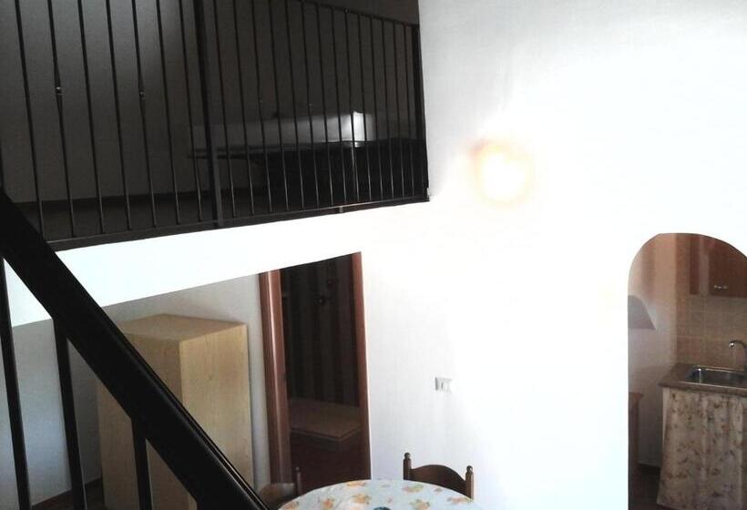 Отель Agriturismo Della Torre