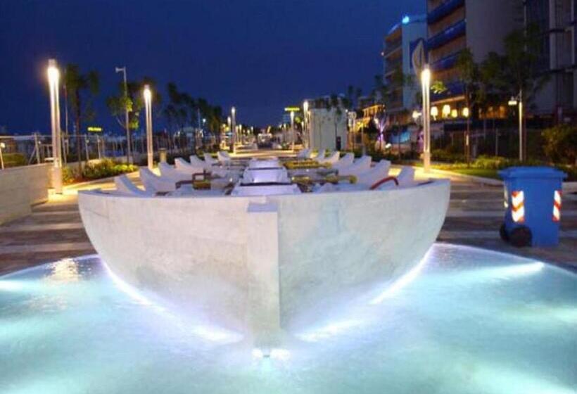 בית מלון כפרי Atene Albergo Riccione