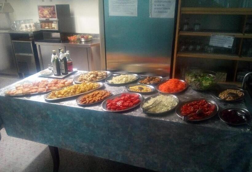 בית מלון כפרי Atene Albergo Riccione