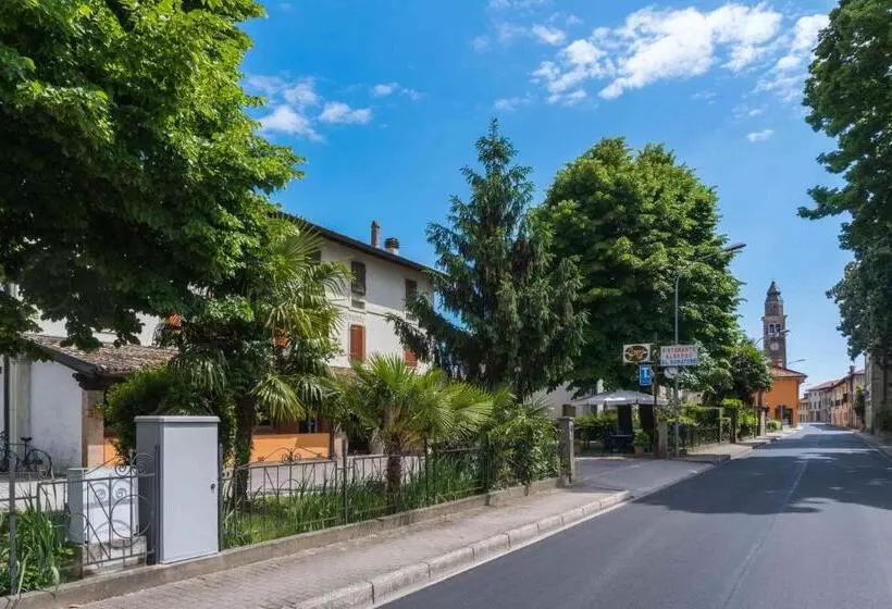 Hotelli Ristorante Albergo Al Donatore