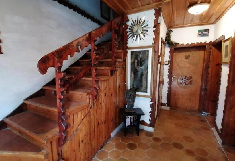 ペンション семеен хотел калина Family Hotel Kalina говедарци