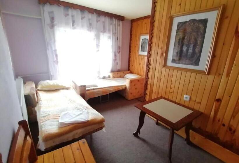 ペンション семеен хотел калина Family Hotel Kalina говедарци