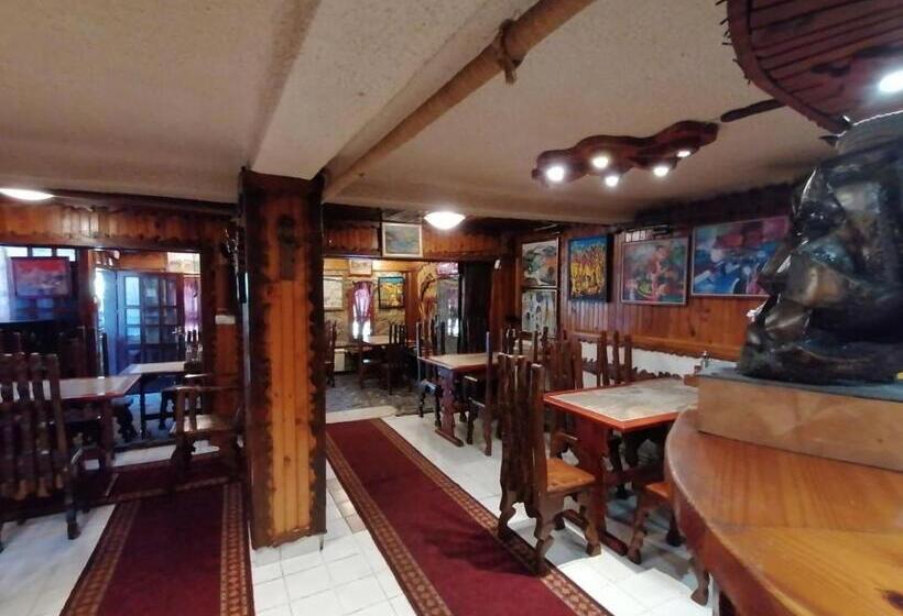 ペンション семеен хотел калина Family Hotel Kalina говедарци