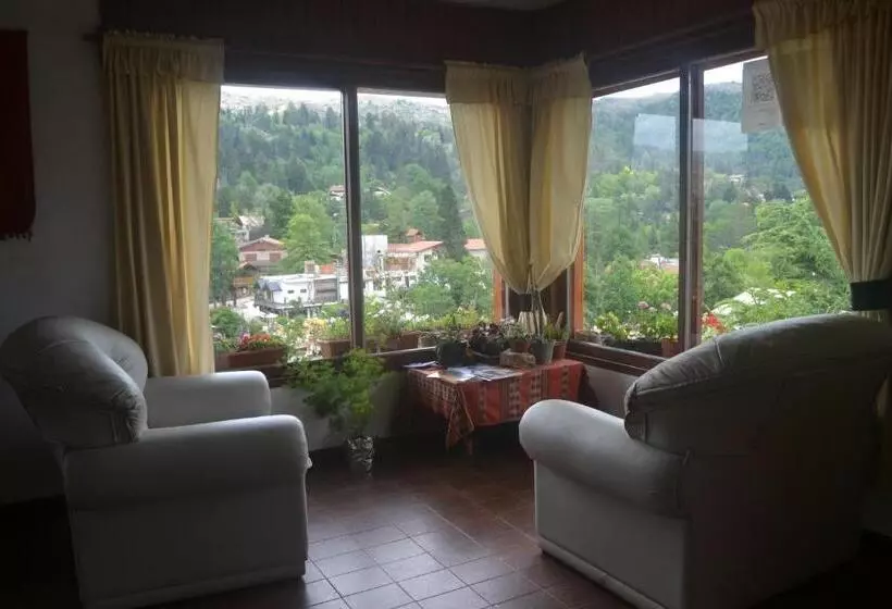 Majatalo Hosteria El Ceibo