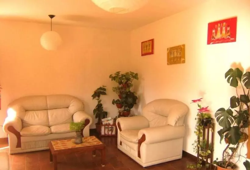 Majatalo Hosteria El Ceibo