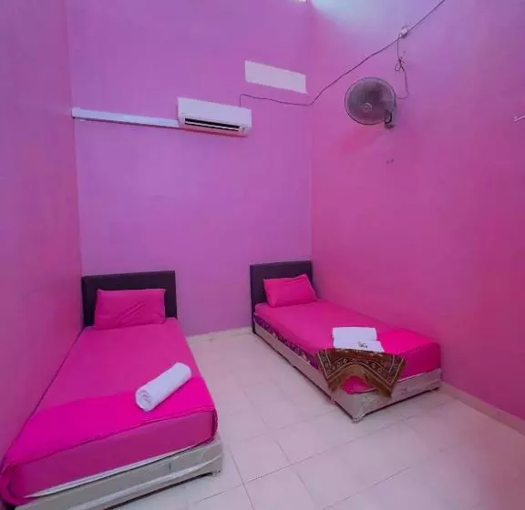 ペンション Homestay Ira Jaya   4 Unit Rumah