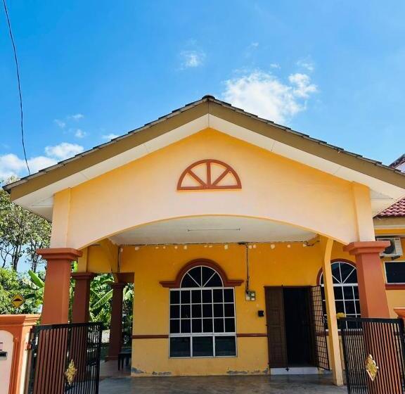 ペンション Homestay Ira Jaya 4 Unit Rumah