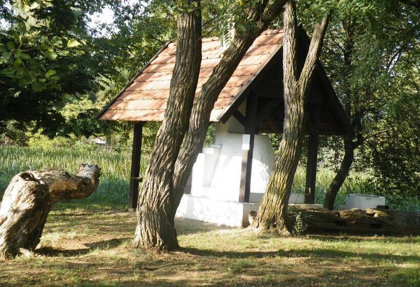 Vizimalom Kemping, Panzió és étterem