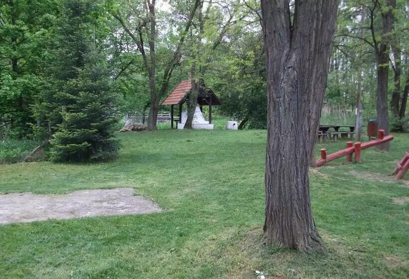Vizimalom Kemping, Panzió és étterem