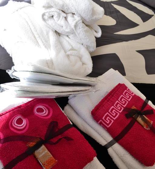 تختخواب و صبحانه Ariadimare