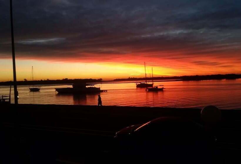 Beaconlea Tower Apartments