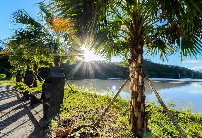 تختخواب و صبحانه Barefoot And Breakfast