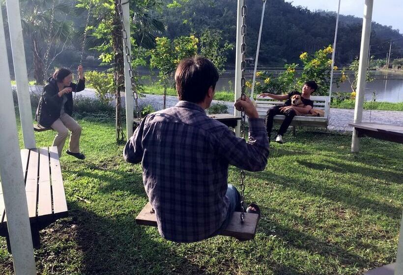 تختخواب و صبحانه Barefoot And Breakfast