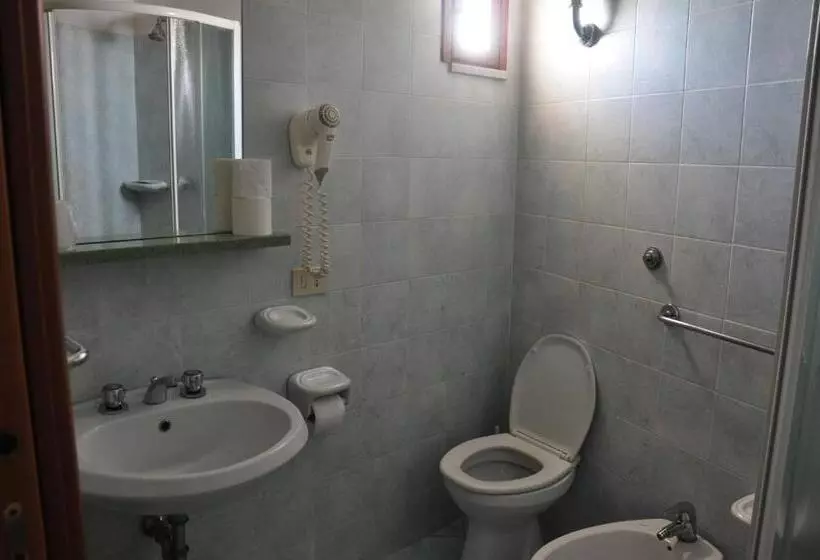 Aamiaismajoitus (B&B) Villa Cimmentorosso