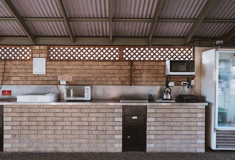 Big4 Breeze Holiday Parks   Bargara