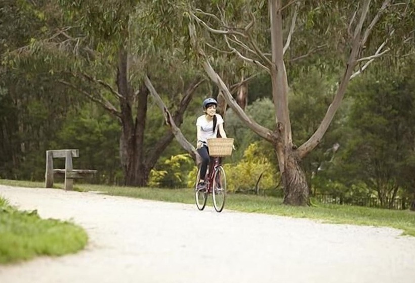 Deakin Residential Services