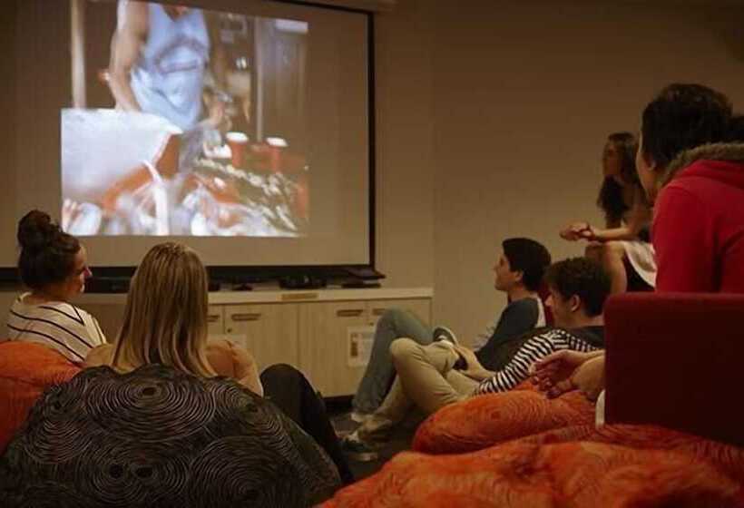 Deakin Residential Services