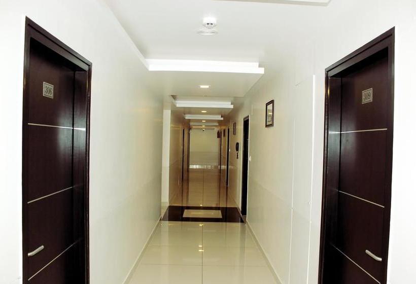 Hotelli Capital O 1761 Aavass Inn Paradise