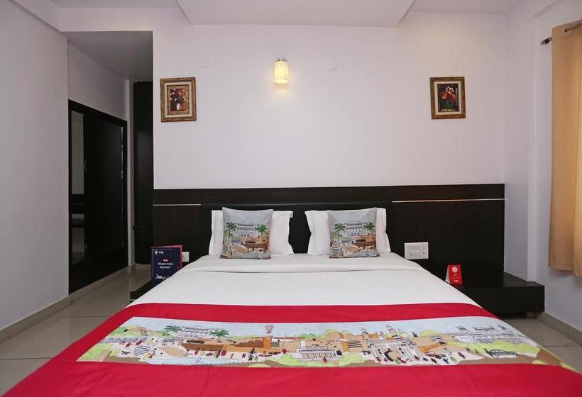 Hotelli Capital O 1761 Aavass Inn Paradise