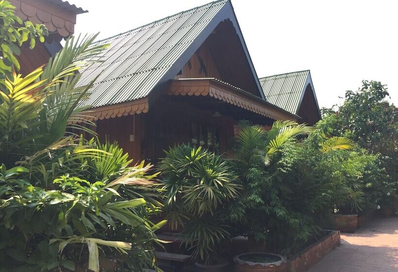 هتل Baan Kong Homestay