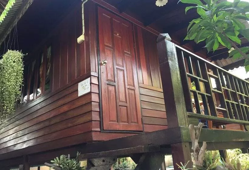 هتل Baan Kong Homestay
