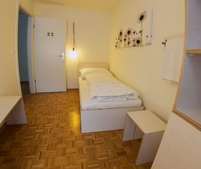 호텔 Easyliving Budget Rooms Lindenstrasse 48