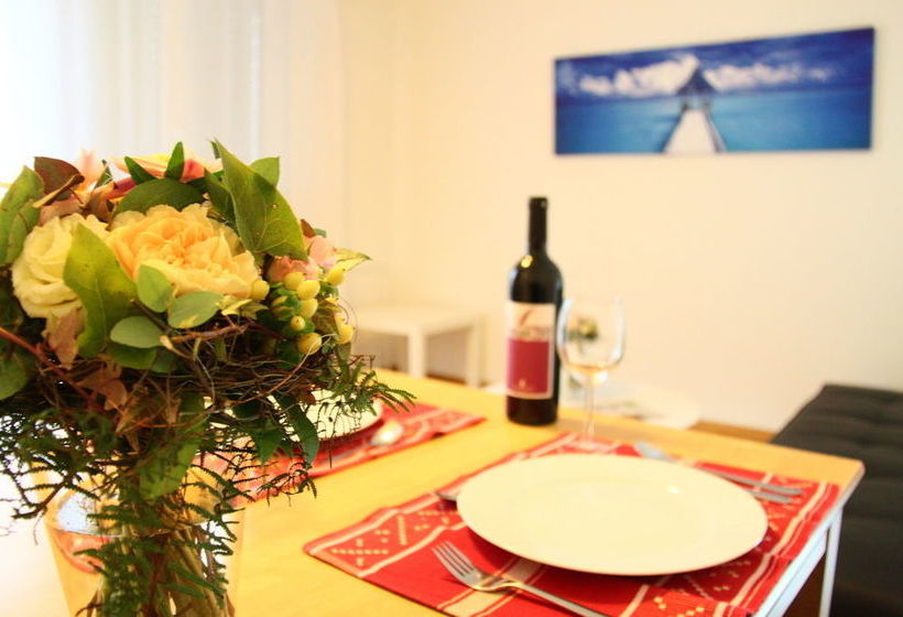 호텔 Easyliving Budget Rooms Lindenstrasse 48