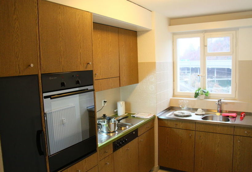 호텔 Easyliving Budget Rooms Lindenstrasse 48