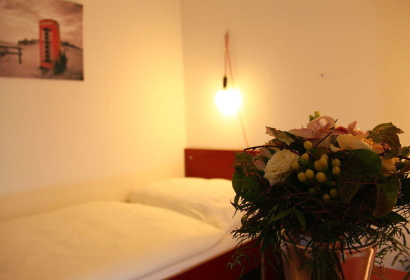 호텔 Easyliving Budget Rooms Lindenstrasse 48